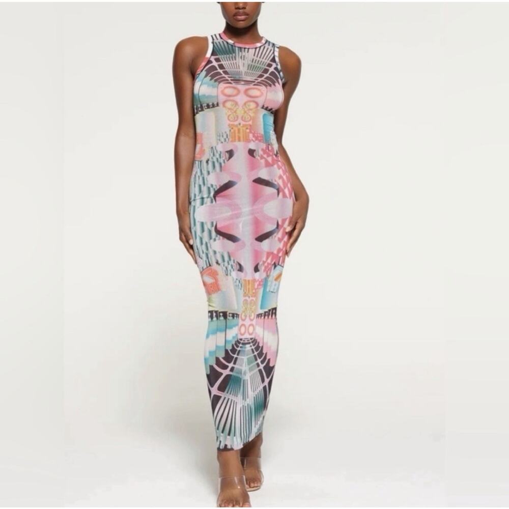 NWOT Never Worn Skims Summer Mesh Sleeveless Deco Train Maxi Dress Size Medium